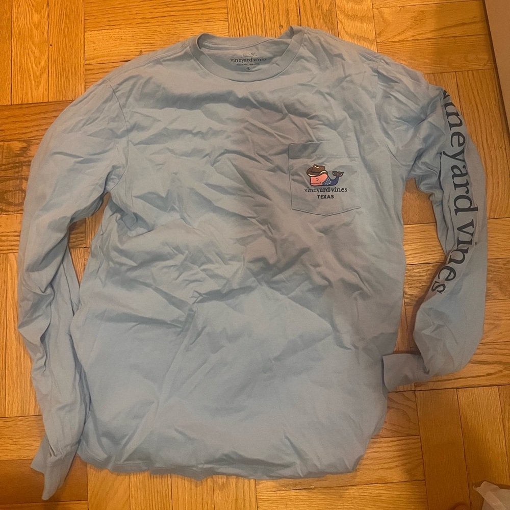Vineyard vines long sleeve shirt